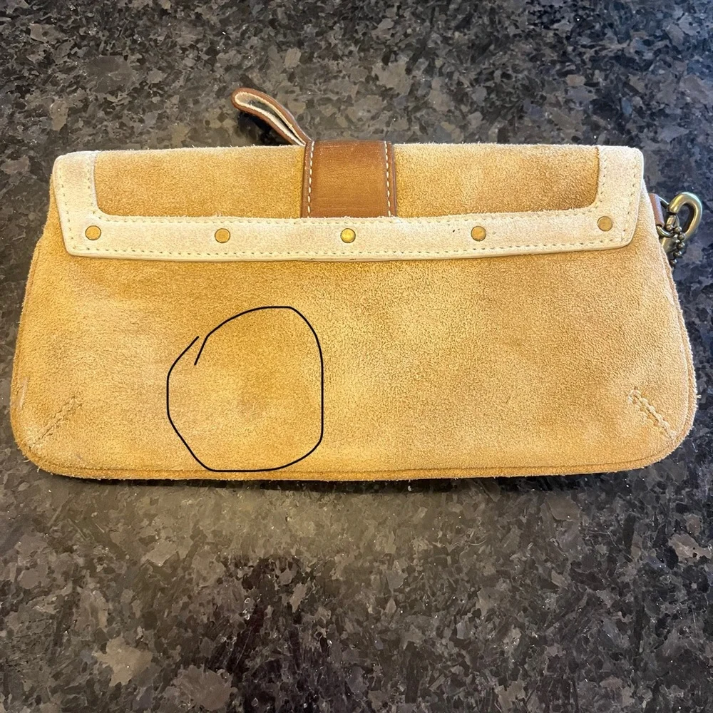 Coach wristlet - Picture 6 of 6